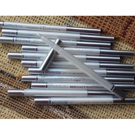 AIGNER 2 IN 1 EYESHADOW DAN EYELINER PUTIH