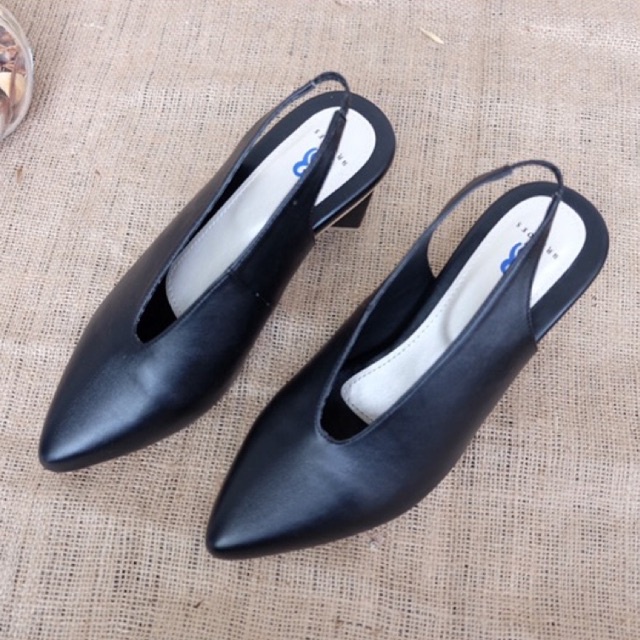 [SIAP KIRIM] BRShoes93 Hitam Sepatu High Heels Wanita