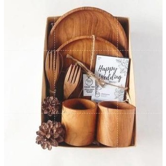 

[DIJUAL] HAMPERS SET KADO PERNIKAHAN WEDDING GIFT NATAL NIKAHAN G6945654ERE