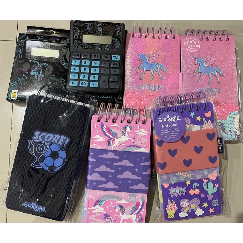 Kalkulator dan Notes Smiggle Ready