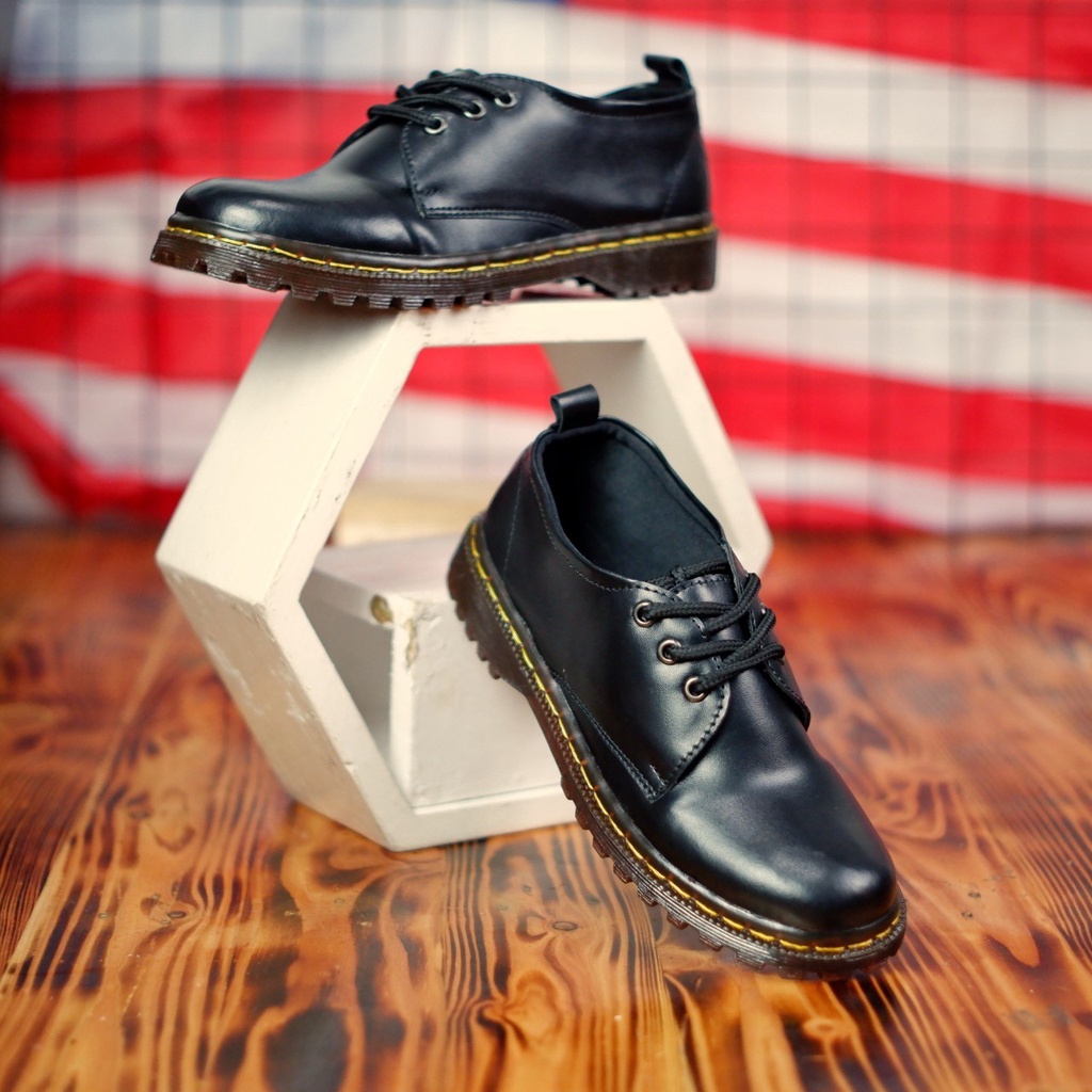 BURAY X SEPATU FORMAL WANITA KULIT ASLI CASUAL KERJA PERKANTORAN FULL BLACK ORIGINAL FASHION KEKINIAN MURAH - Sepatu Formal Pantofel Kulit WANITA Resmi Oxford Tali Hitam Casual Formal Kuliah Kondangan Kerja Guru
