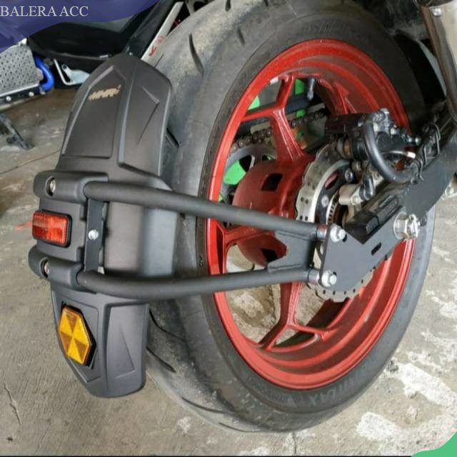 Mudguard / penahan lumpur / pelindung lumpur Ninja Xabre Gsx vixion Byson R15 original MHR