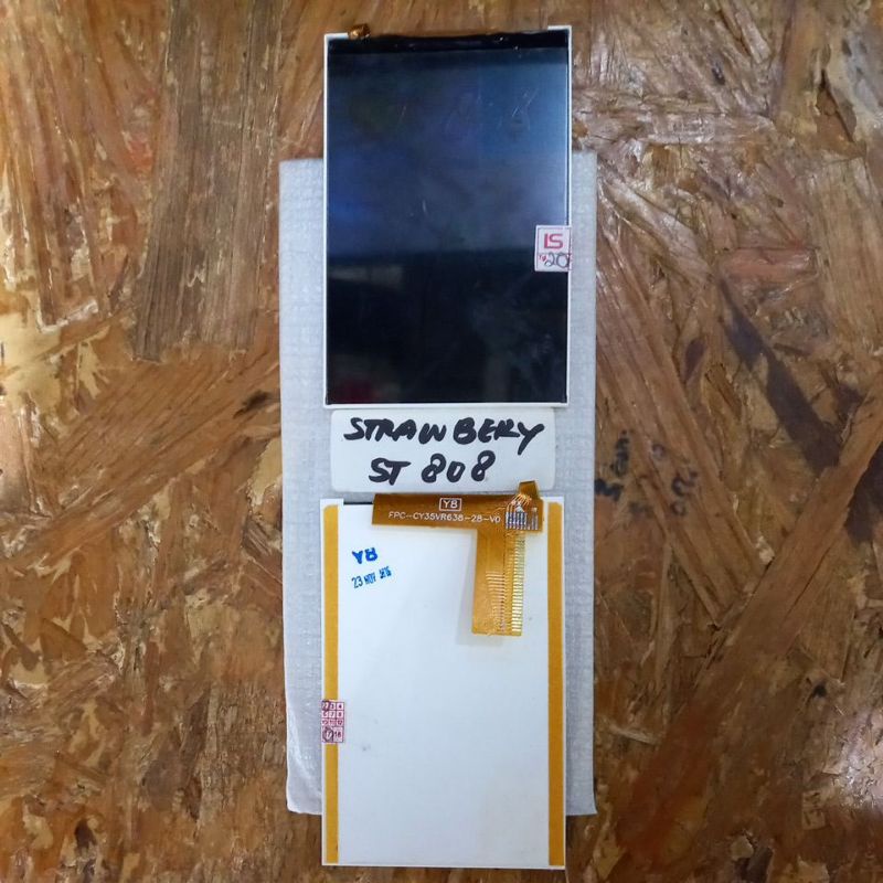 LCD STRAWBERRY ST808
