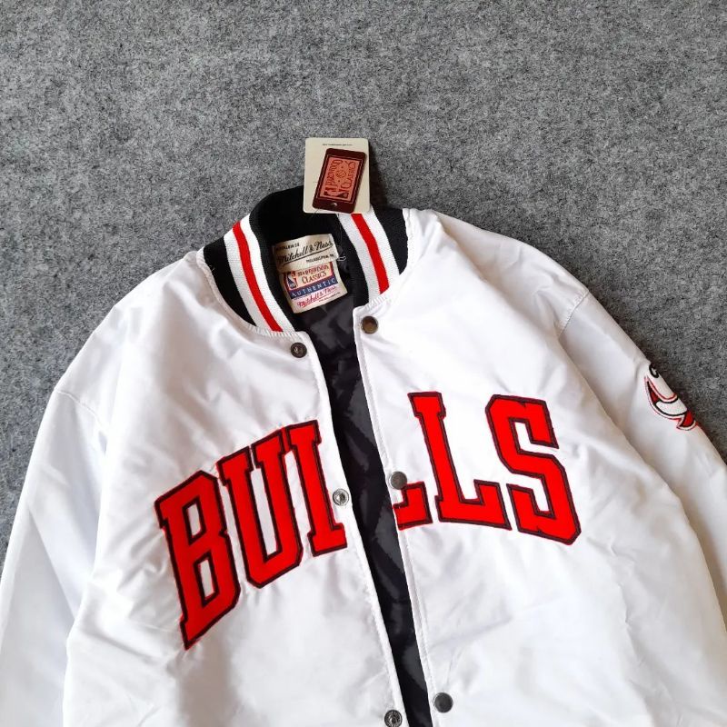 VARSITY JAKET HOODIE SWEATER CHICAGO BULLS FULLTAG &amp; LABEL