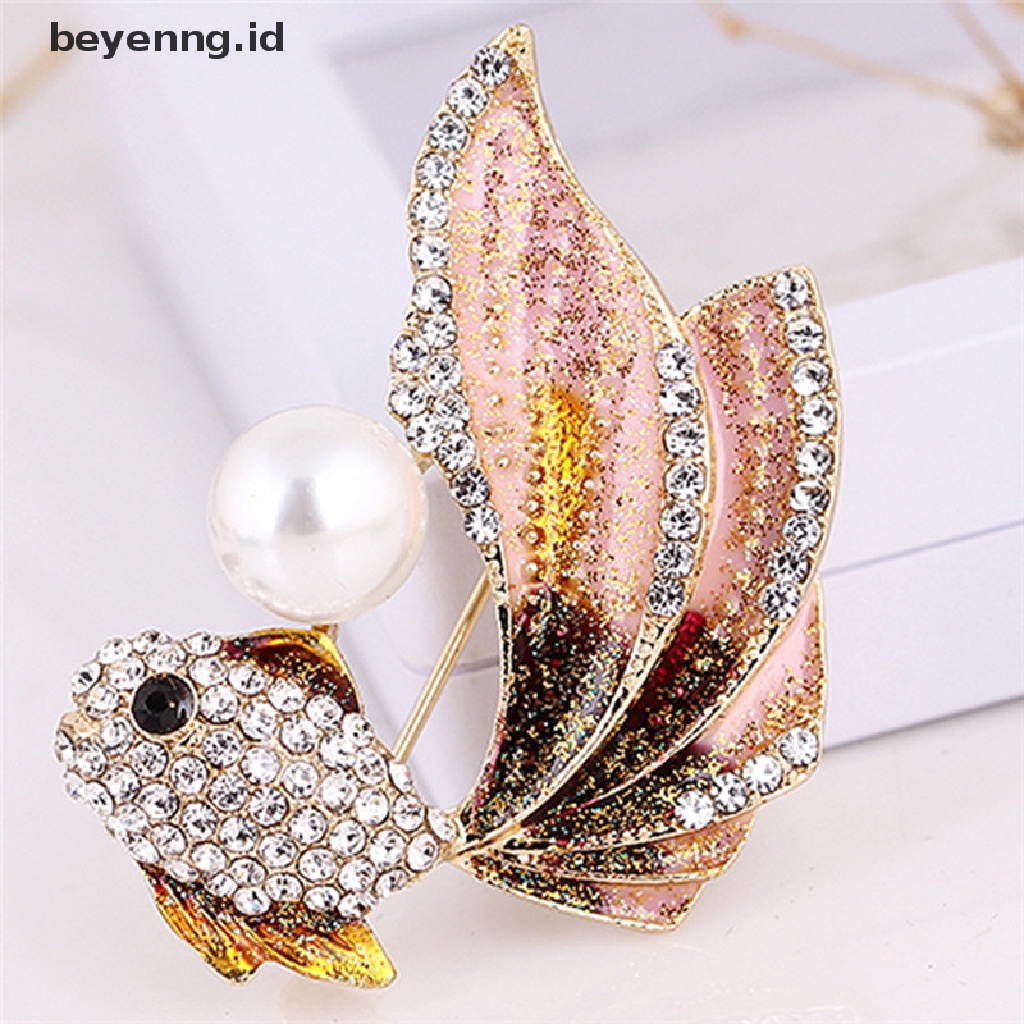Beyen Enamel Ikan Mas Bros Pin Wanita Berlian Imitasi Kristal Hewan Bros Gaun Perhiasan ID