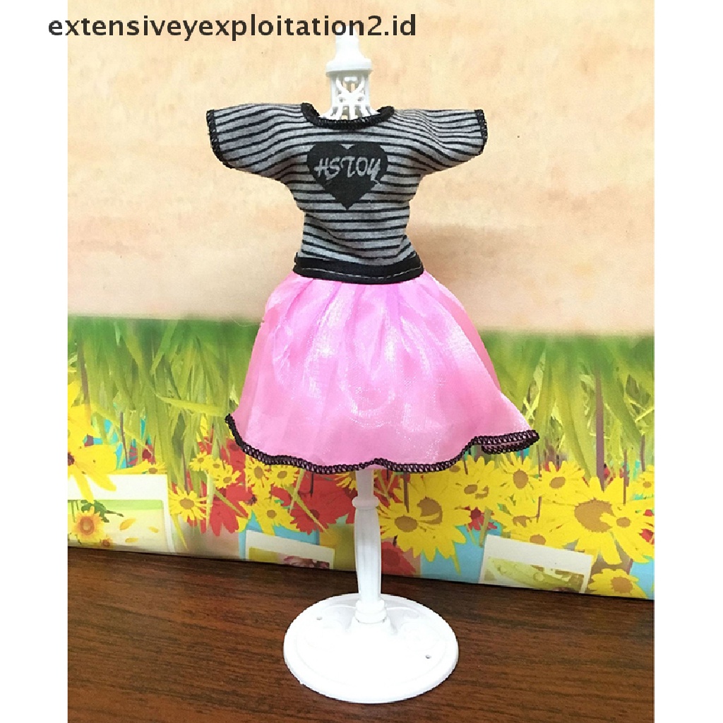 Mainan Gantungan Baju Boneka Bahan Plastik Aneka Warna