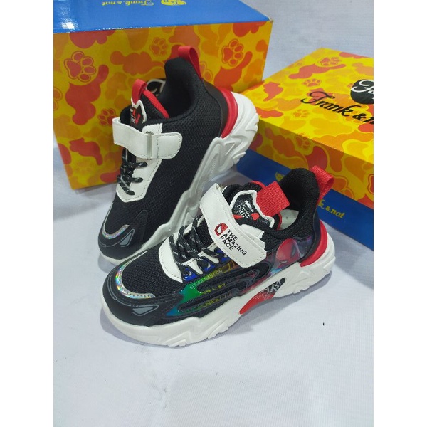 Sepatu Sneakers anak laki-laki import size,27 hitam