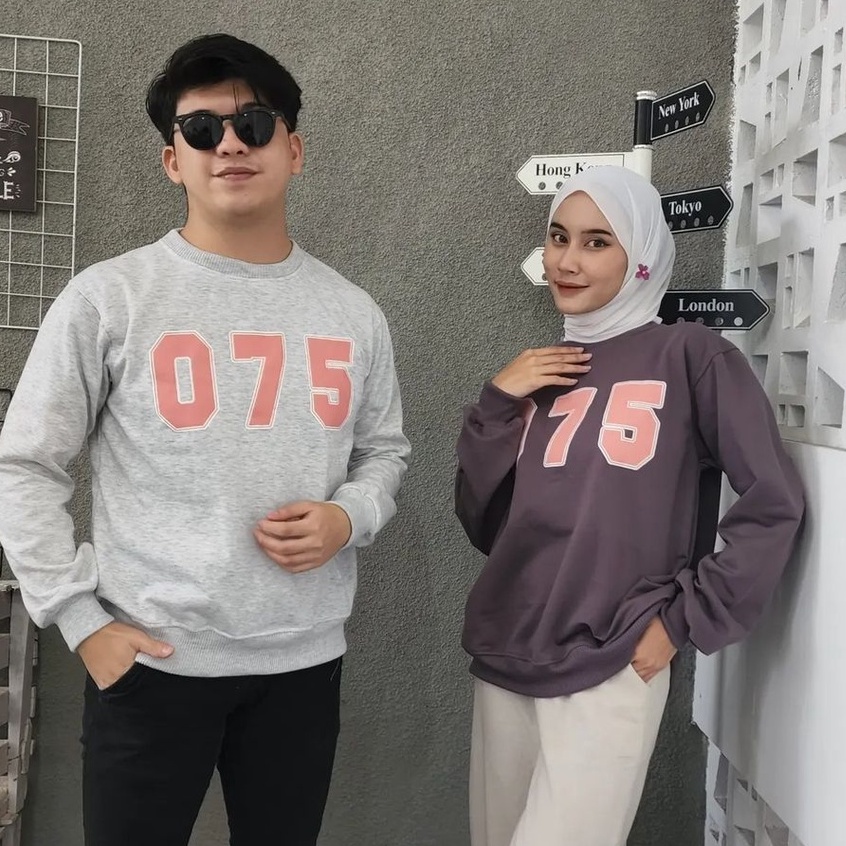 Crewneck Sweater Wanita 075 Basic Sweatshirt Oblong Simple