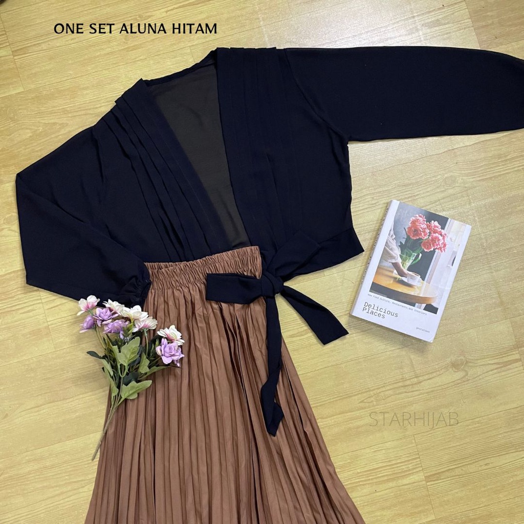 ONE SET ALUNA (OUTER+ROK)