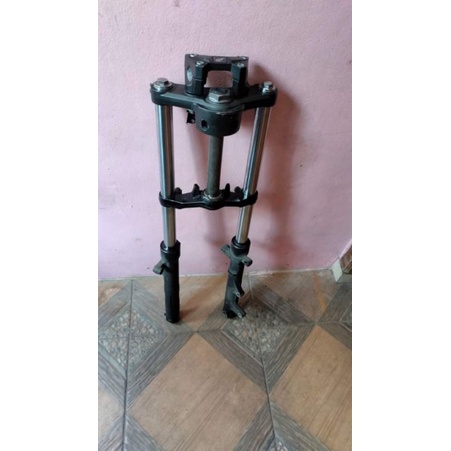 shock depan set T atas bawah 2nd ori new cb150r led k56