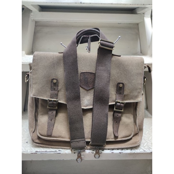 Tas Bourzu Messenger Bag Preloved