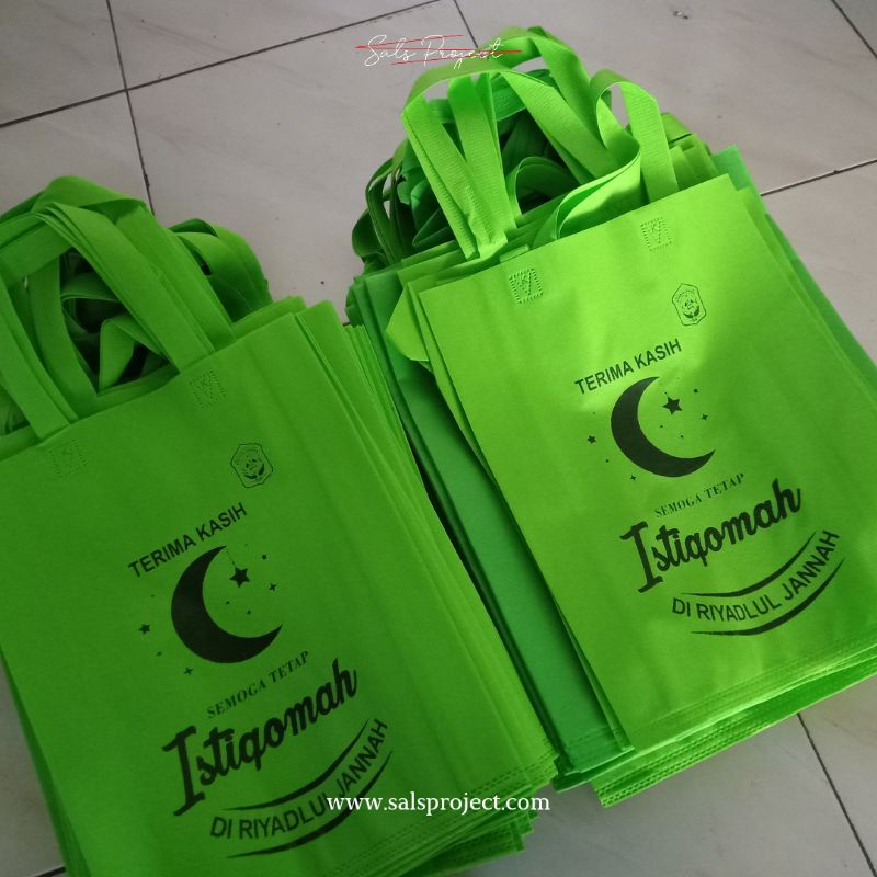 

tas spunbond goodie bag tali 30x40x9 + Sablon