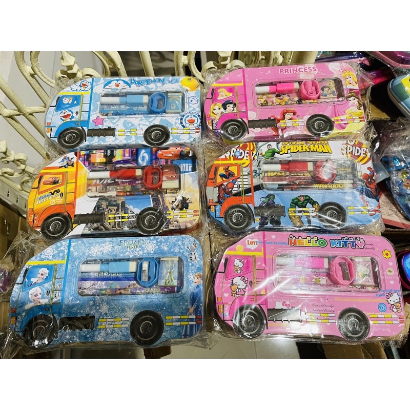 

Pencil case kaleng mobil bus motif disney 8006 satuan