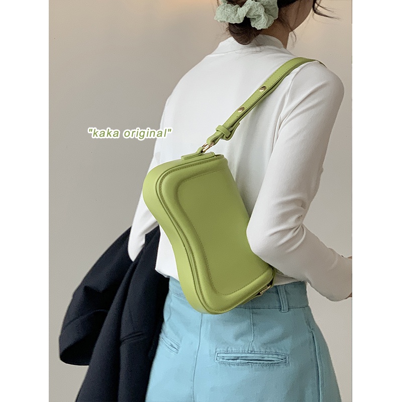 Suhao niche desain tas ketiak wanita musim panas 2022 tas pelana fashion trendi baru high-end gaya barat all-match messenger bag