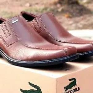 SEPATU PRIA CASUAL KICKERS SEPATU COWOK PANTOFEL ORIGINAL KULIT MURAH - Hitam