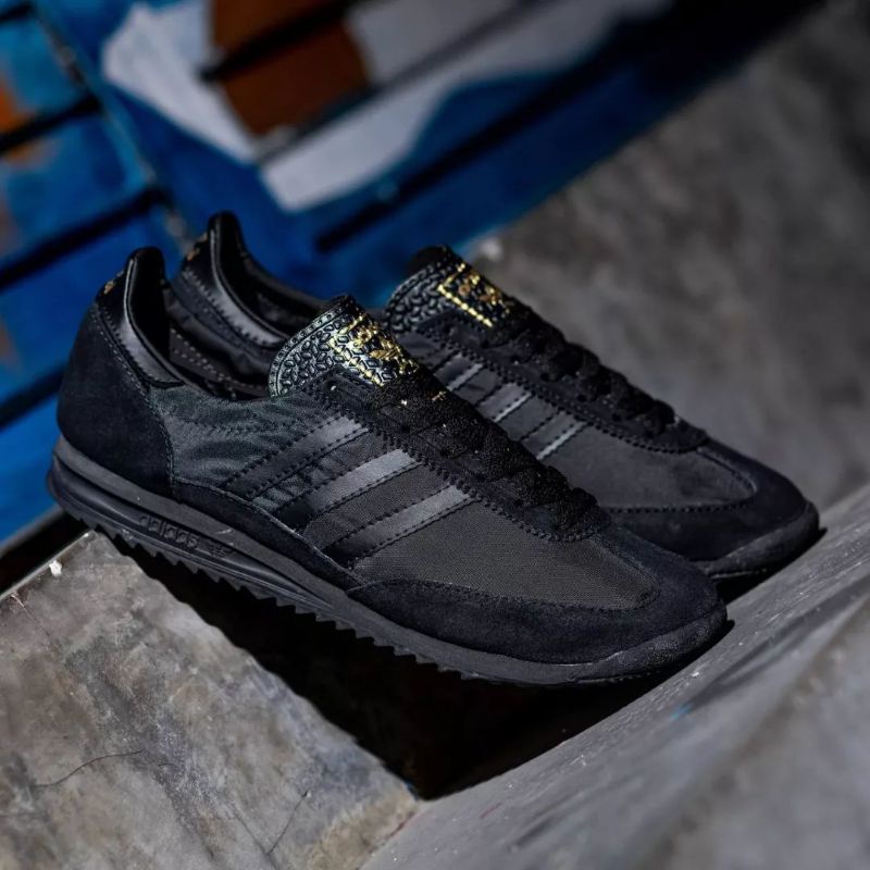 SEPATU CASUAL 4D1D45 SL72 FULL BLACK ORIGINAL