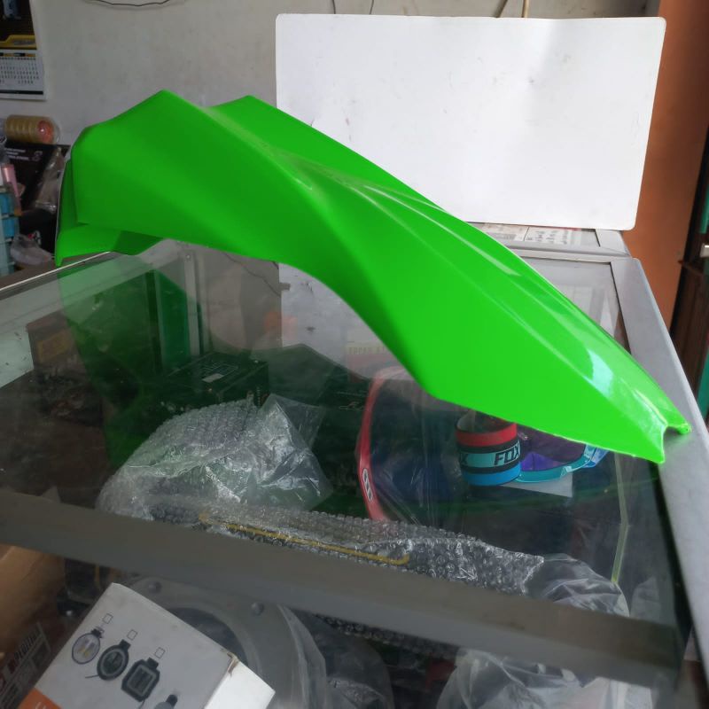 spakbor depan Dtracker 150 New Hijau