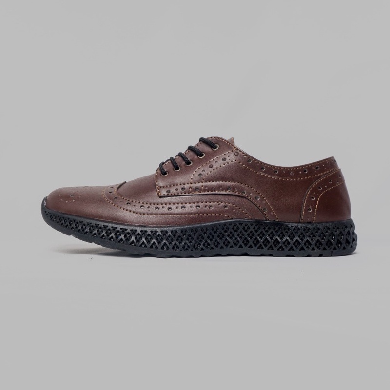 sepatu kasual pria snekert wingtif brown