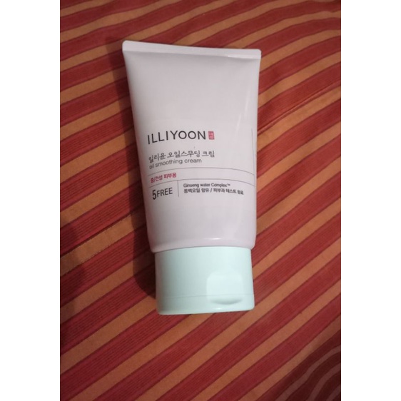 Preloved Illiyoon oil smoothing cream 200ml