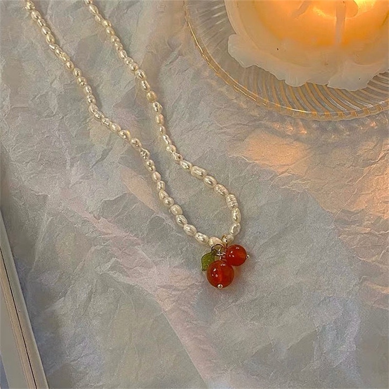 Kalung Rantai Dengan Liontin Buah Ceri Aksen Mutiara Untuk Wanita