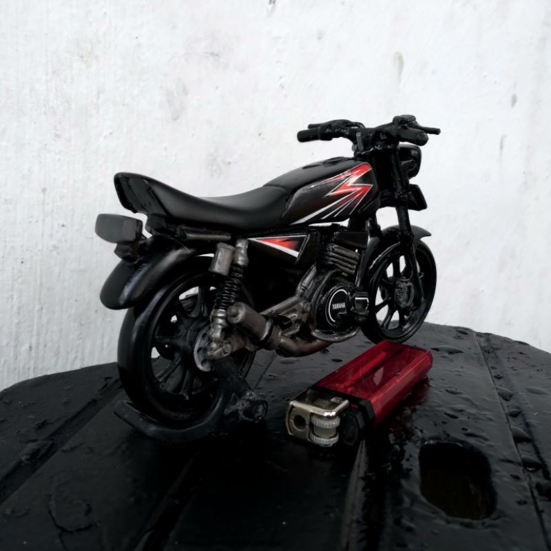 MINIATUR RX KING 2004 HITAM ORANGE CUSTOM