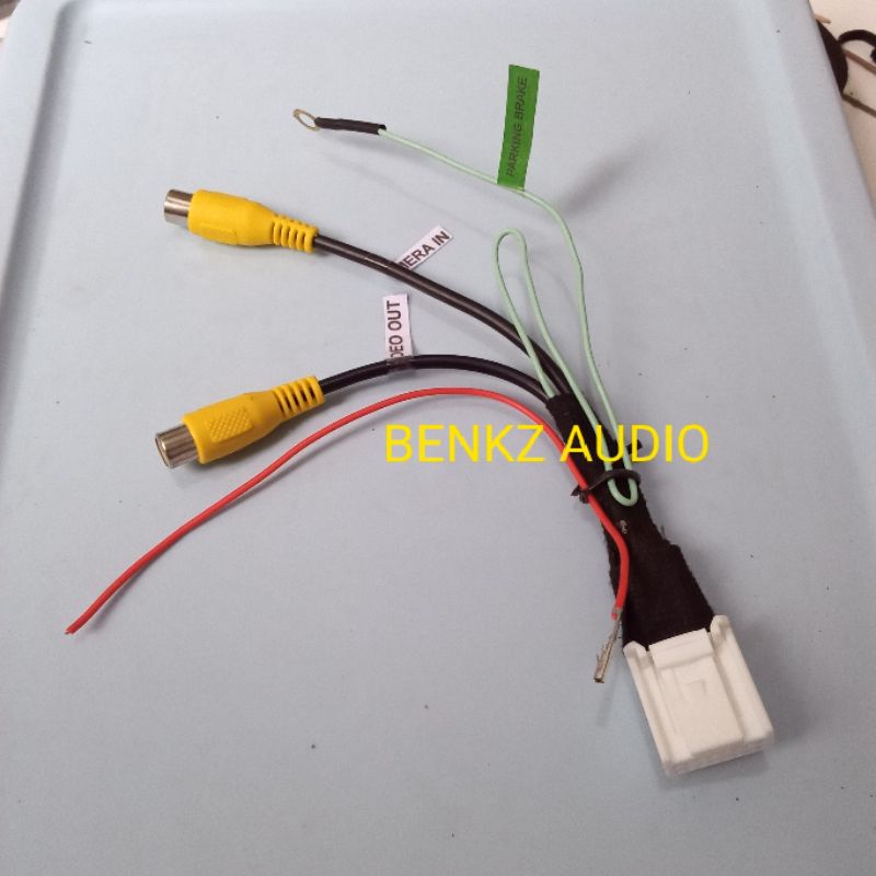 Soket kamera Video out headunit fortuner 2014 2015 dan  innova 2011-2015