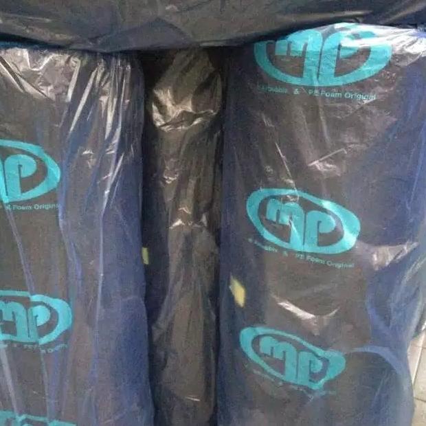 

Bubble Wrap Hitam Mulia Pack Uk 1,25m X 50m / 1 Roll / Gulungan - Hitam Polos