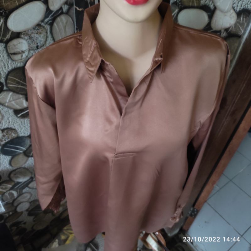 Ruby Top Satin Kemeja blouse satin