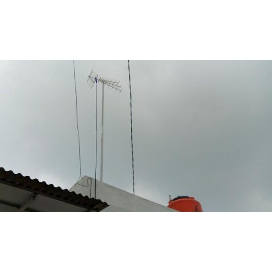 Tiang antena tv digital 6 meter.