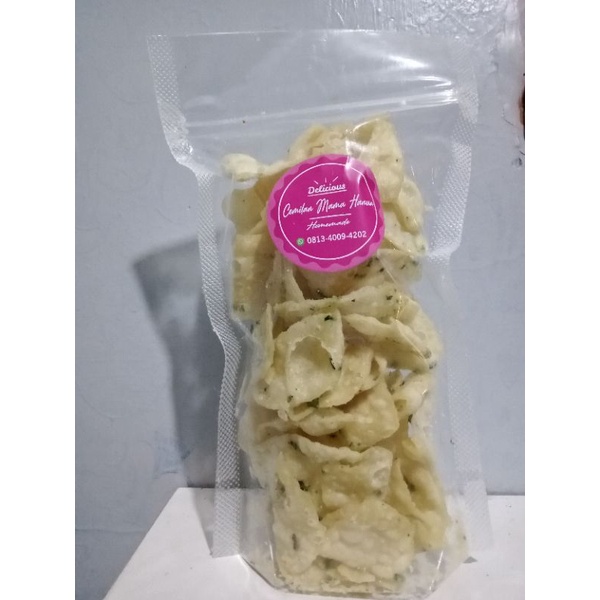 

KERIPIK BAWANG / PANGSIT / ENAK GURIH RENYAH ORIGINAL DAN PEDES