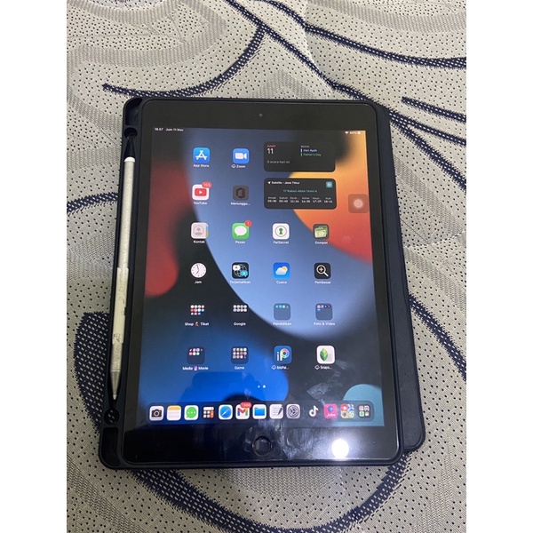 Ipad 8 32gb fullset [SECOND ISTIMEWA]