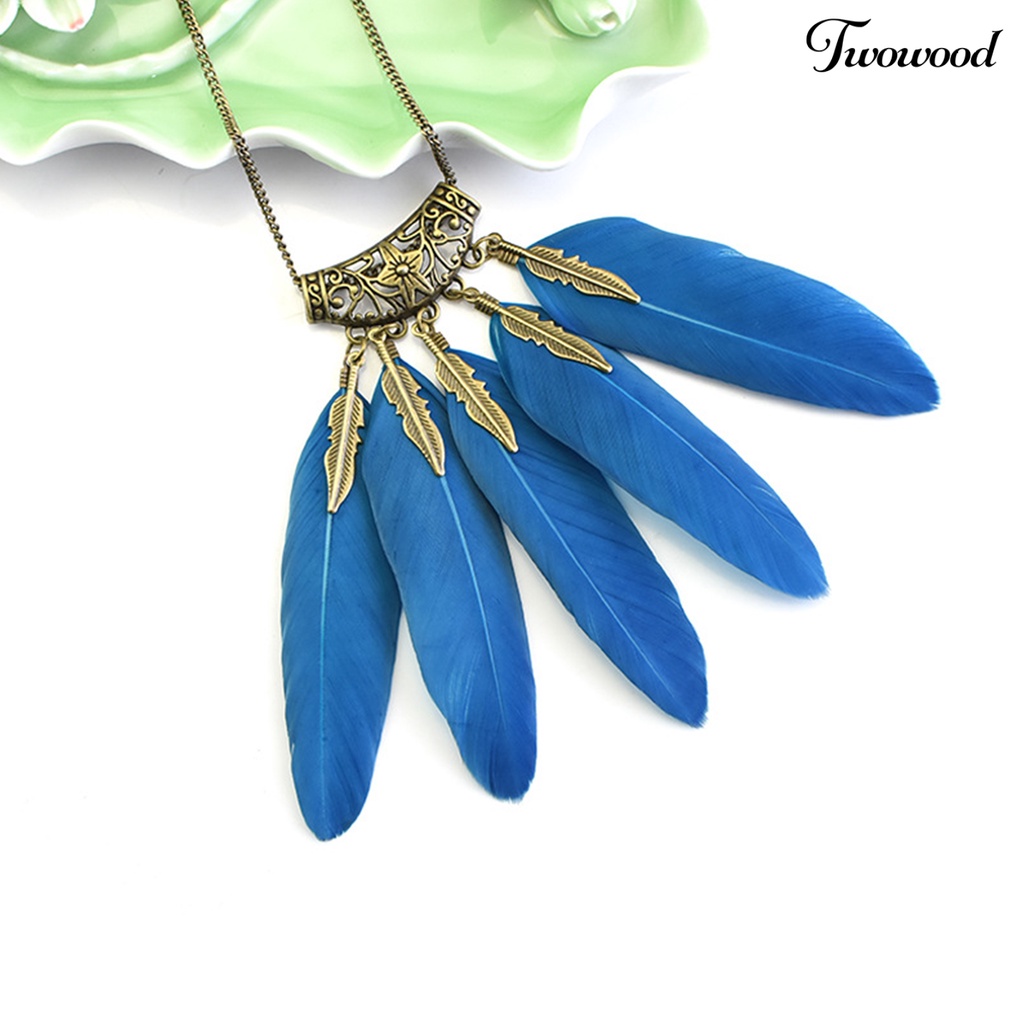 Kalung Rantai Desain Daun Bulu Bahan Alloy Gaya Bohemian Vintage Untuk Wanita