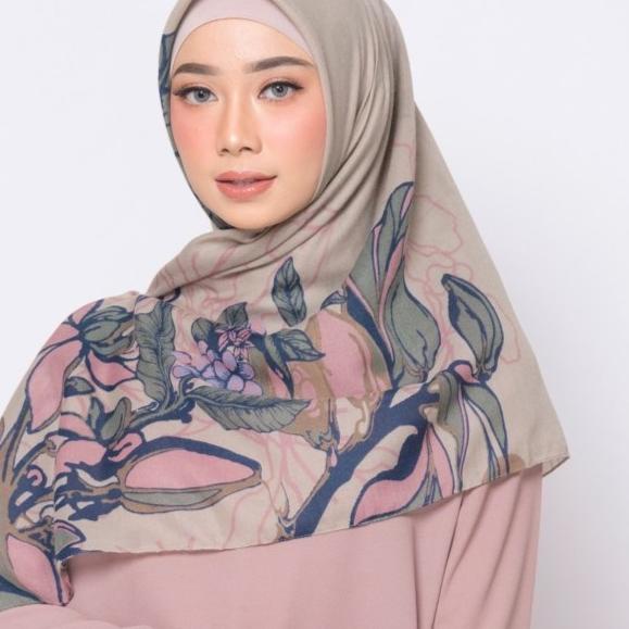 ZM Zaskia Mecca - Adonara Choco Scarf Kerudung Segi Empat