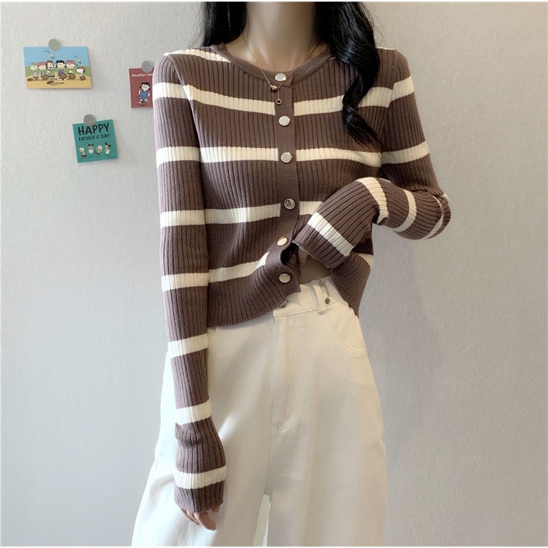 Outer Cardiga Rajut Tipis Lengan Panjang Kancing Vintage Outer