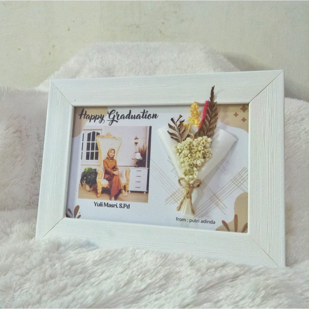 BINGKAI FOTO/FRAME 4R POLAROID IN FRAME WITH BUNGA KERING + BOX PACKING FLOWER IN KADO ULTAH WEDDING GRADUATION WISUDA ULANG TAHUN ANNIVERSARY HAPPY BIRTHDAY