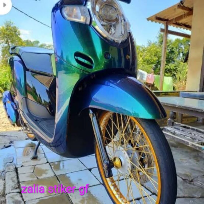 Stiker Skotlet bunglon hijau glossy