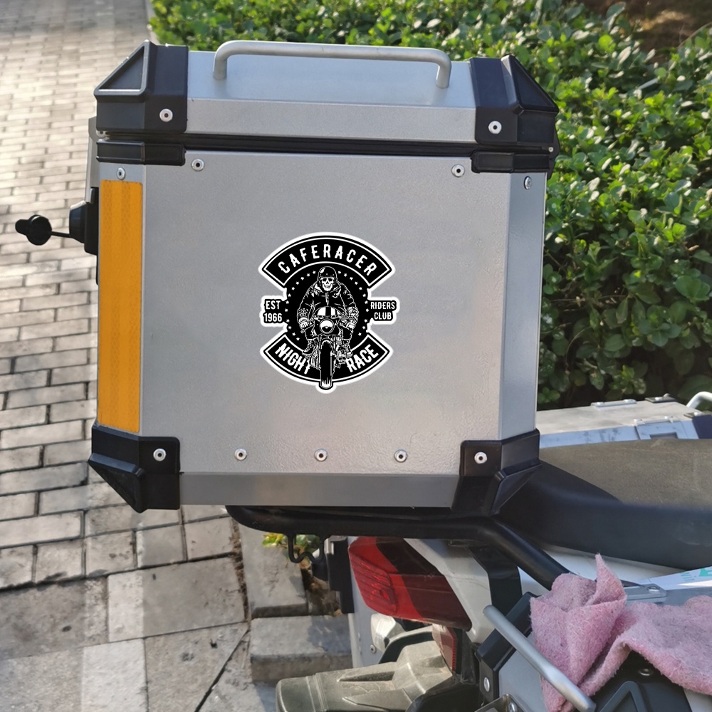 Café Racer Retro Knight Skull Sepeda Motor Stiker Reflektif Knight Spirit Motocross Helmet Stiker Dekoratif Tahan Air untuk Harley CVO DYNA Glide Touring Softail