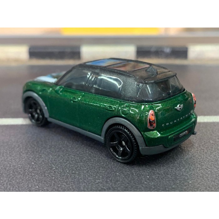 Matchbox 2011 Mini Cooper Countryman Top Gun Maverick Loose Pack