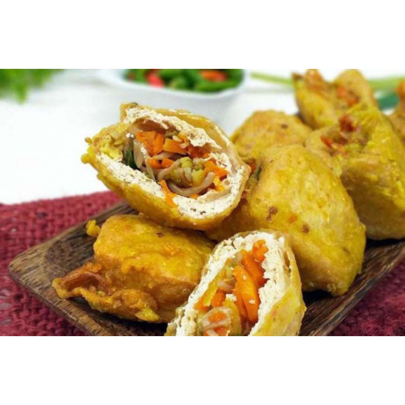 

Tahu Jeletot Tahu Isi Dengan Sayuran Dan Sambal Pedas Sudah Matang Tinggal Santap