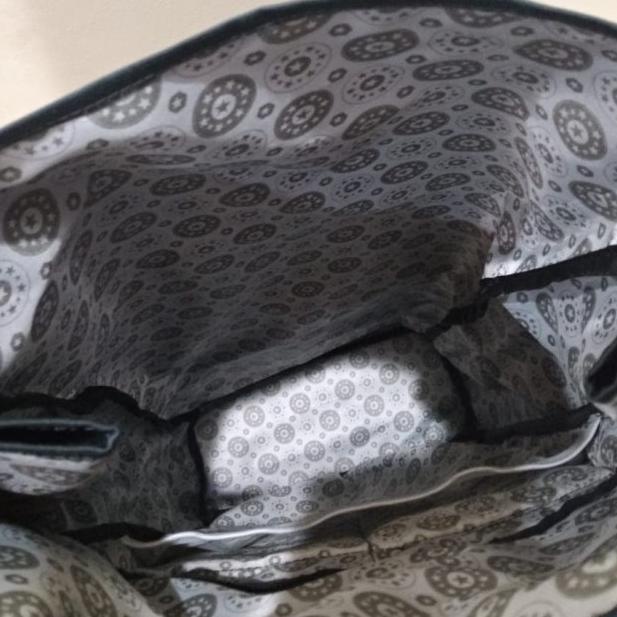 Tas ransel rolltop nama hyena