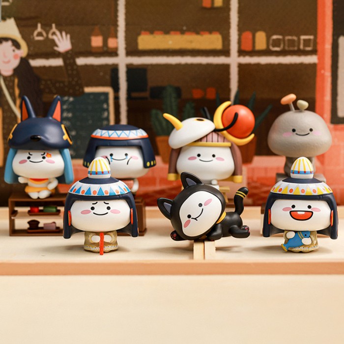 Pajangan Figuran Mainan Pentol Quby Star Moly The British Museum Ori