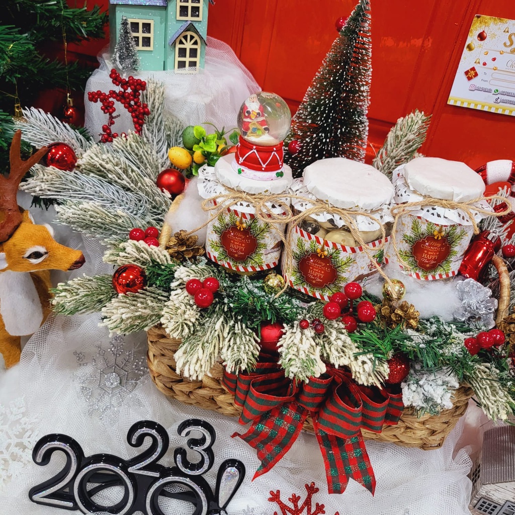 

Paket Dekorasi Hampers Natal Christmas Parcel Hadiah Kue Kering 340