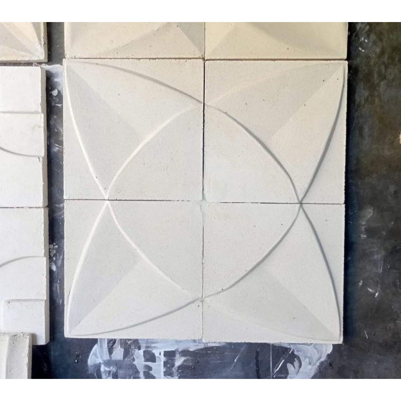 Roster tempel dinding