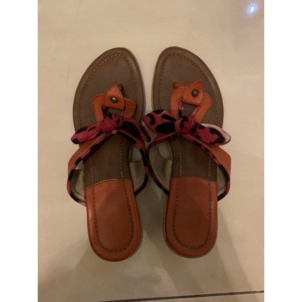 PRELOVED SANDAL PITA