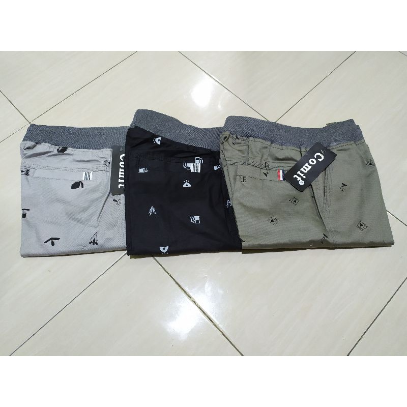 Celana Pendek Chinos Comit Motif Premium Pinggang Karet Bahan Tebal