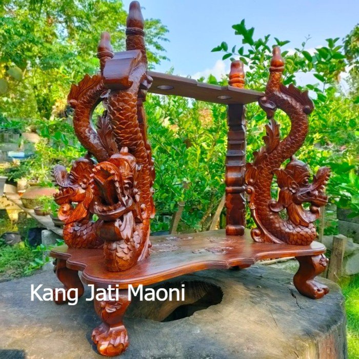 Jagrak Dudukan Tempat Tombak Dan Stand Bendera Isi 2 Ukir Naga Kembar