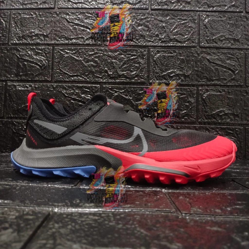Sepatu Air Zoom Terra Kiger 8 Black Red