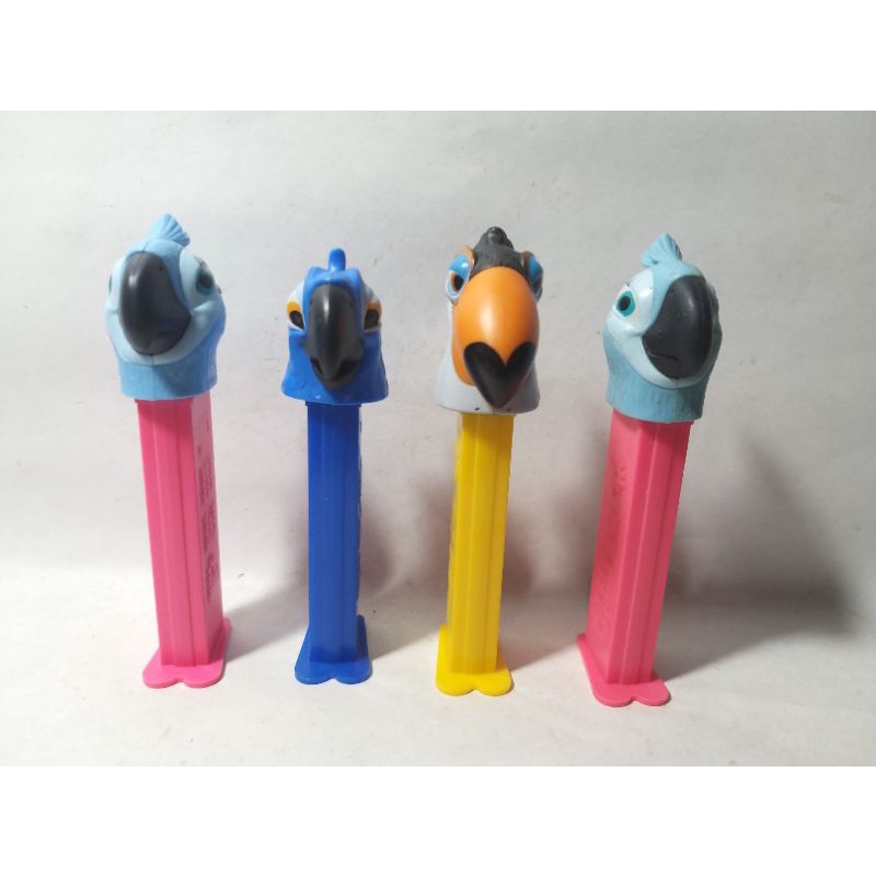 Pez Angry Blu Rio Blue Jewel Parrot Spix Macaw Rafael Toco Toucan Birds Bird Amazon Brazil Adventure