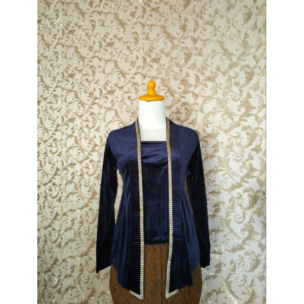 Kebaya Beludru Navy