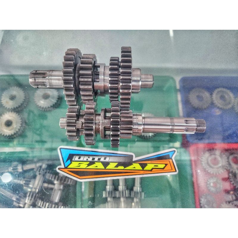 Rasio FIZR road race